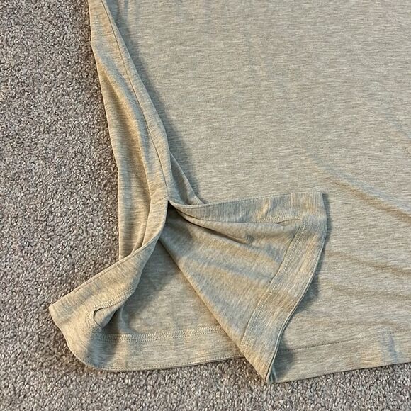 NWT J.Jill Wearever Long Layering Tank - Picture 5 of 6